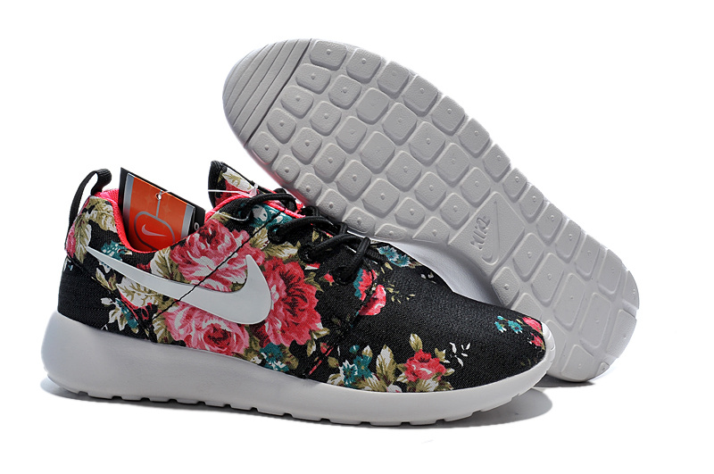 nike roshe run floral femme blanche